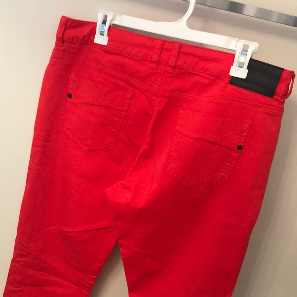 Red jeans - Picture 4 of 5